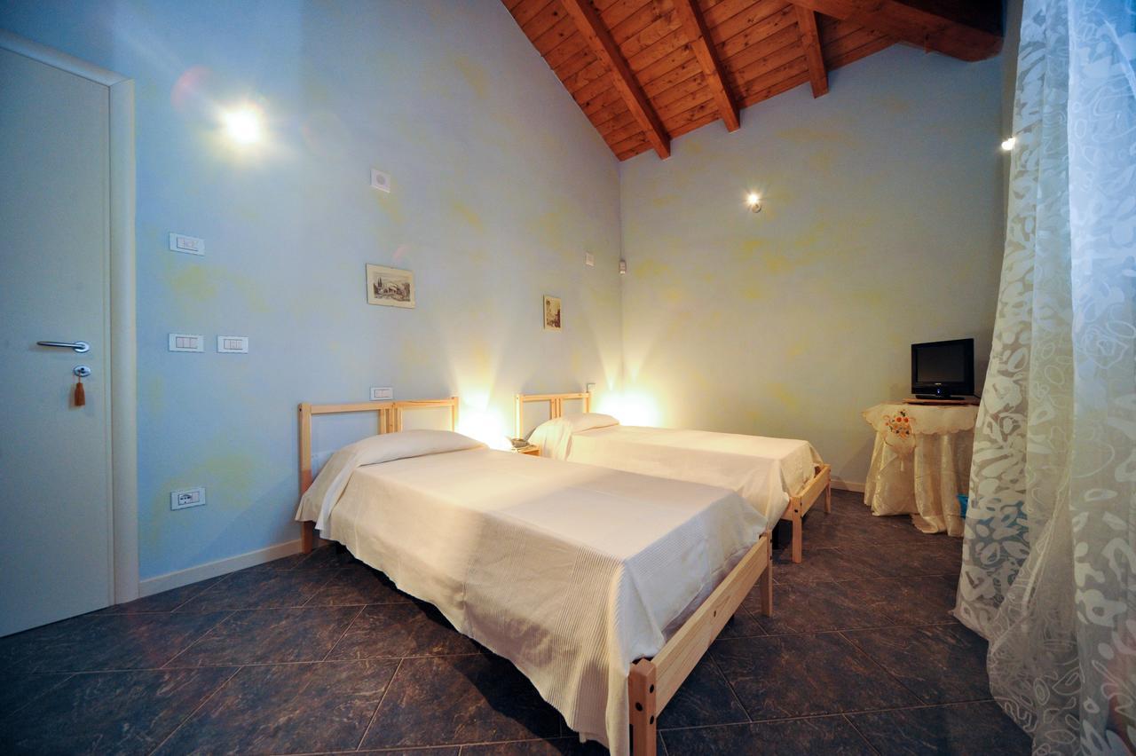 La Corte Splendente Castello d'Argile Екстер'єр фото